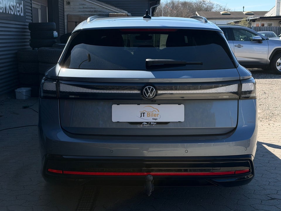 VW ID.7 77 Pro Tourer 5d