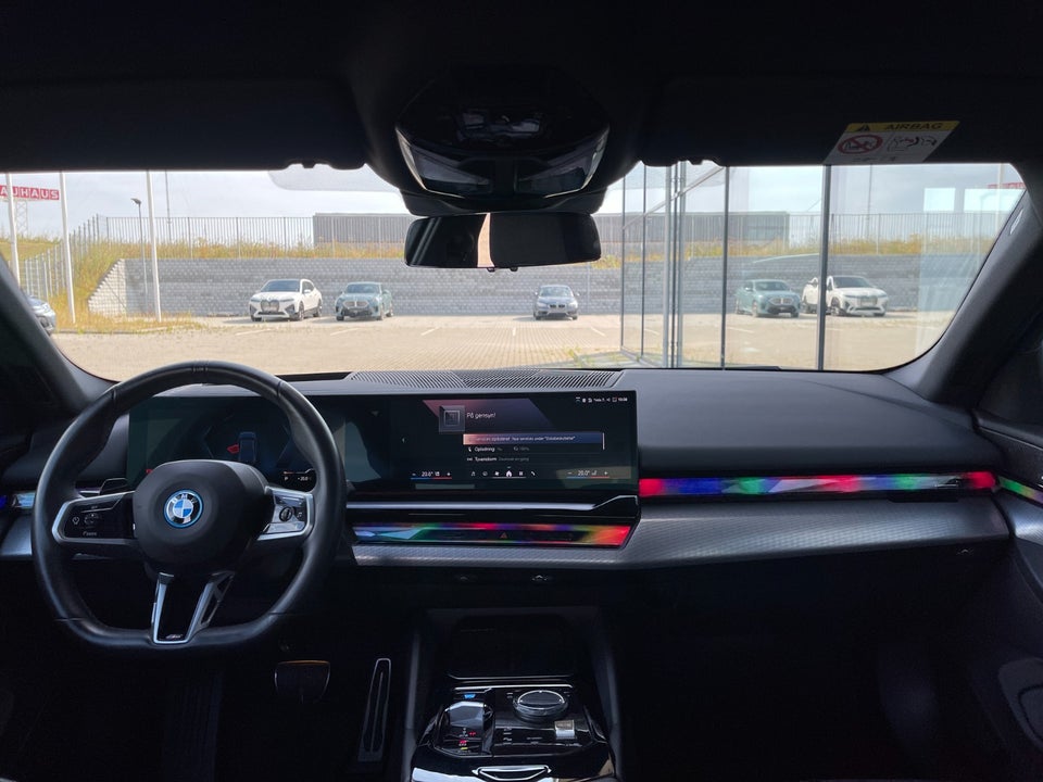 BMW i5 eDrive40 M-Sport 4d