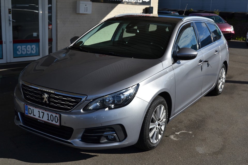 Peugeot 308 1,6 BlueHDi 120 Allure Sky SW 5d