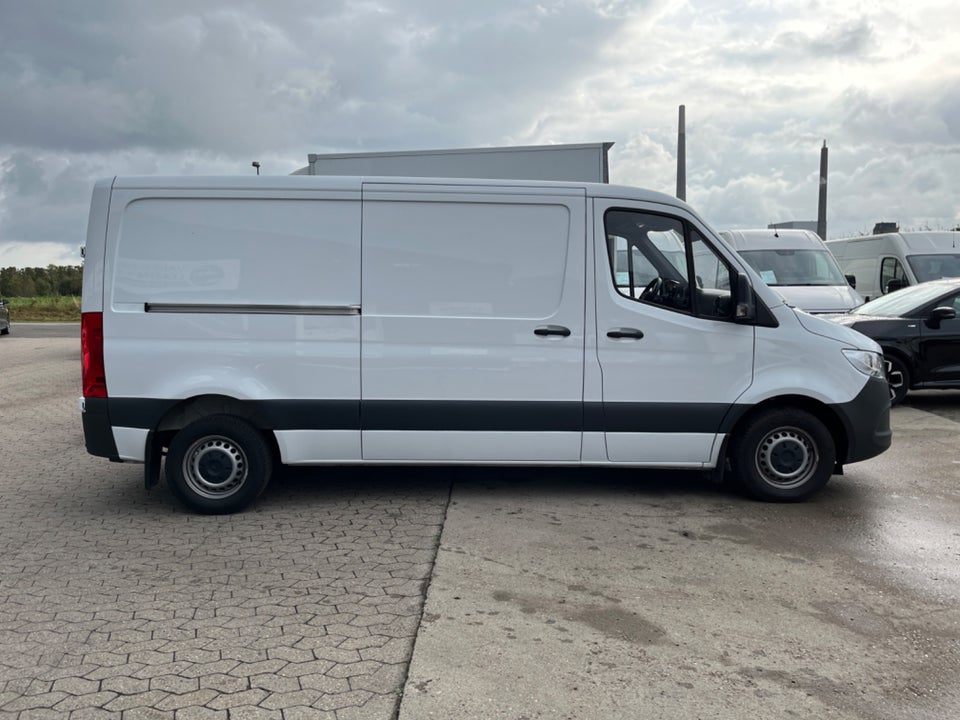 Mercedes Sprinter 215 2,0 CDi A1 Kassevogn aut. FWD