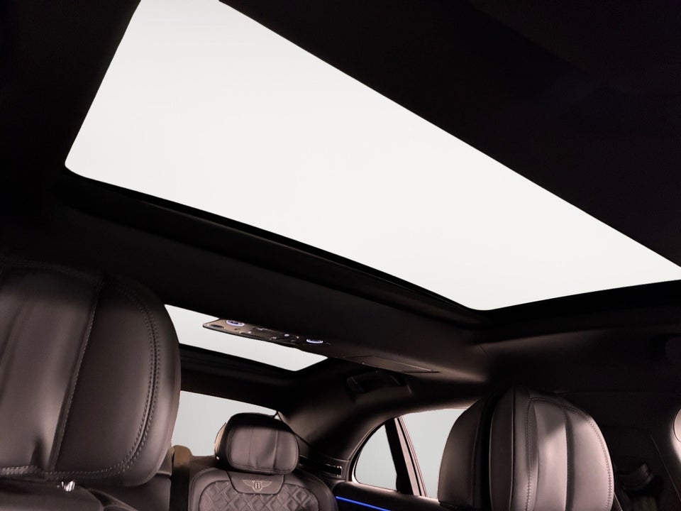 Bentley Flying Spur 6,0 W12 Mulliner Mansory Black Line aut. 4d