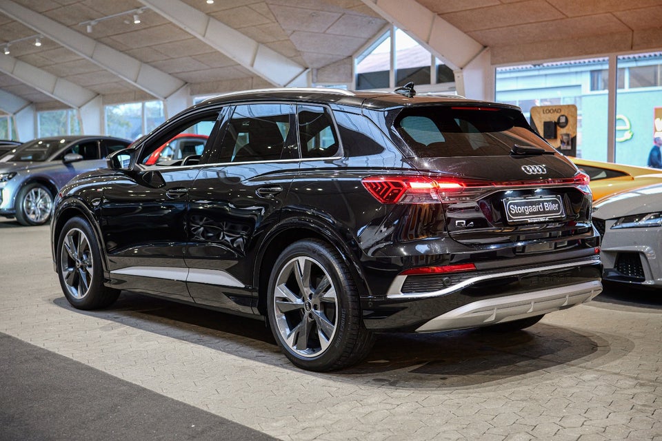 Audi Q4 e-tron 40 S-line 5d