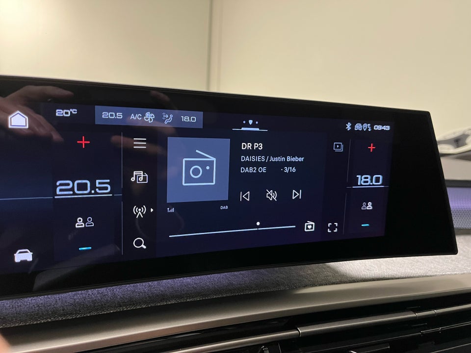 Peugeot e-5008 77 GT Pack 7prs 5d