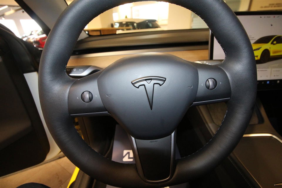 Tesla Model Y Performance AWD 5d