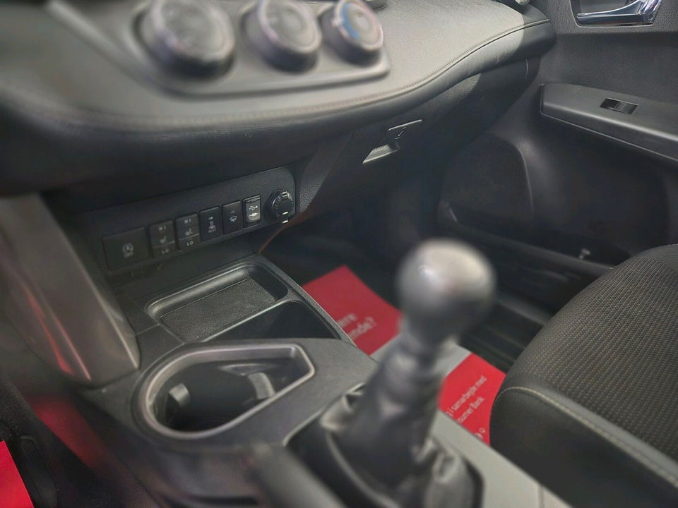 Toyota RAV4 2,0 D-4D T2 5d