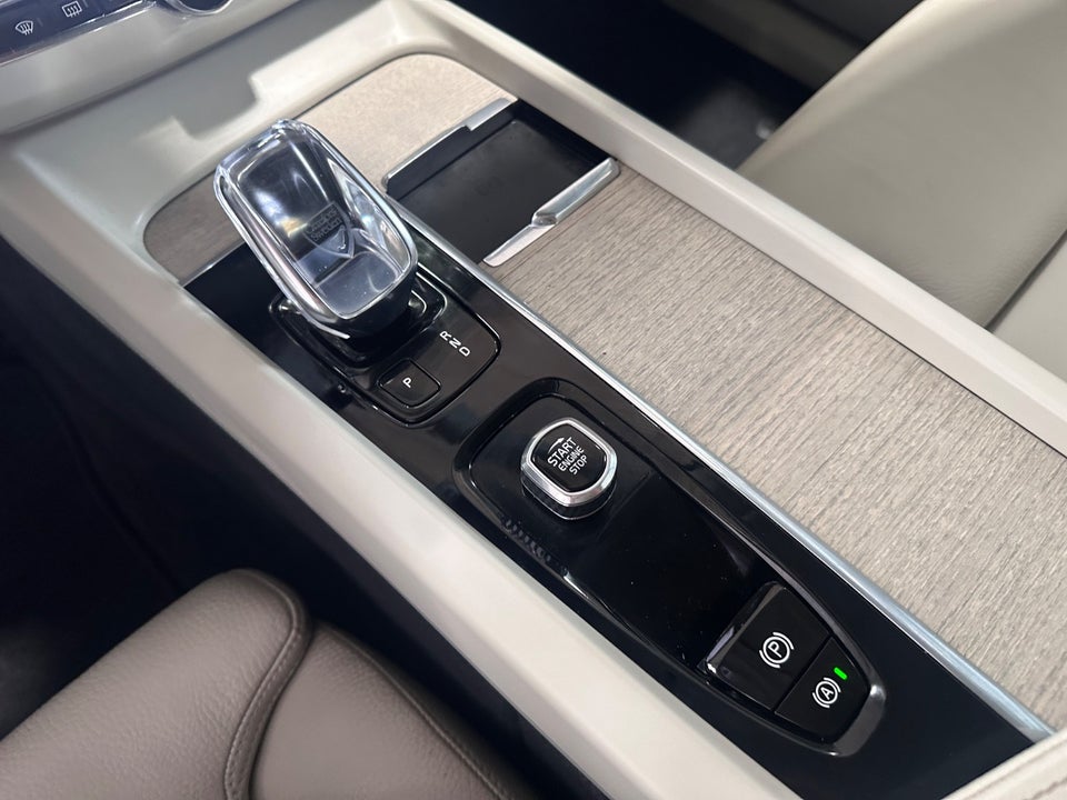 Volvo XC60 2,0 T6 ReCharge Inscription aut. AWD 5d