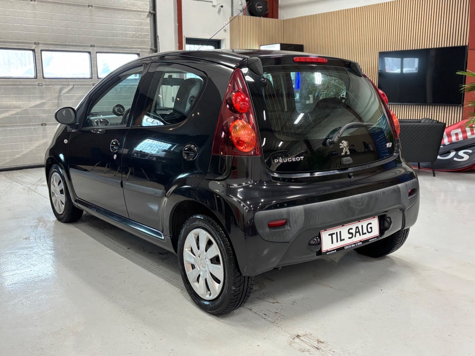 Peugeot 107 1,0 Champion 5d