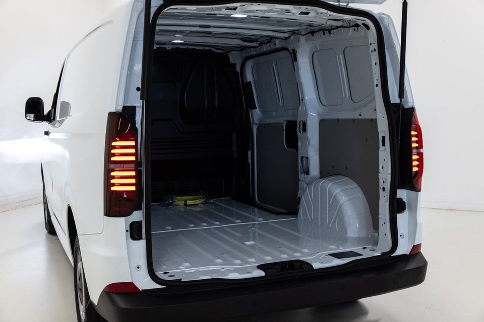 VW e-Transporter 64 Comfort Kassevogn SWB