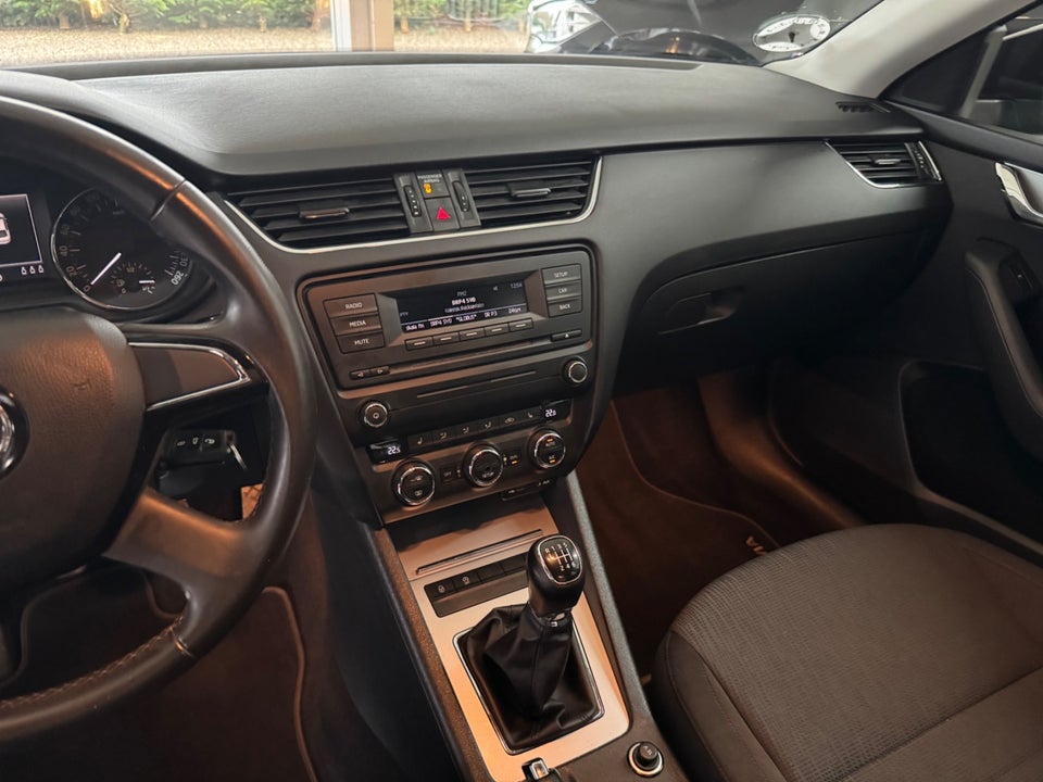 Skoda Octavia 1,2 TSi 105 Elegance 5d