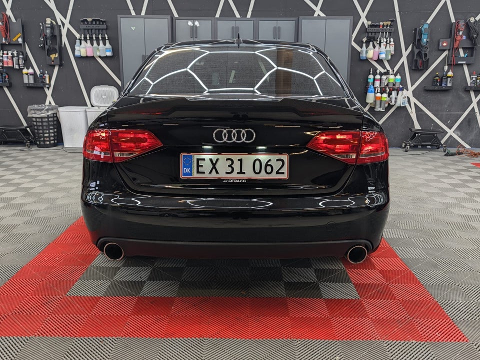 Audi A4 3,2 FSi quattro 4d