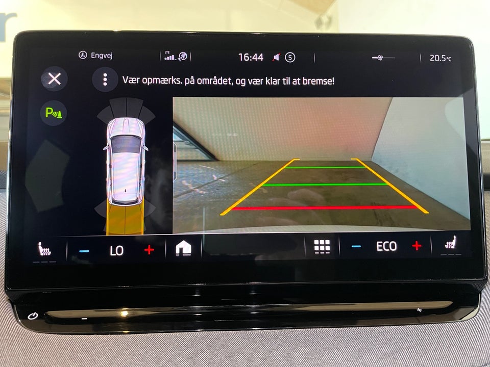 Skoda Enyaq 80 iV Plus Loft 5d