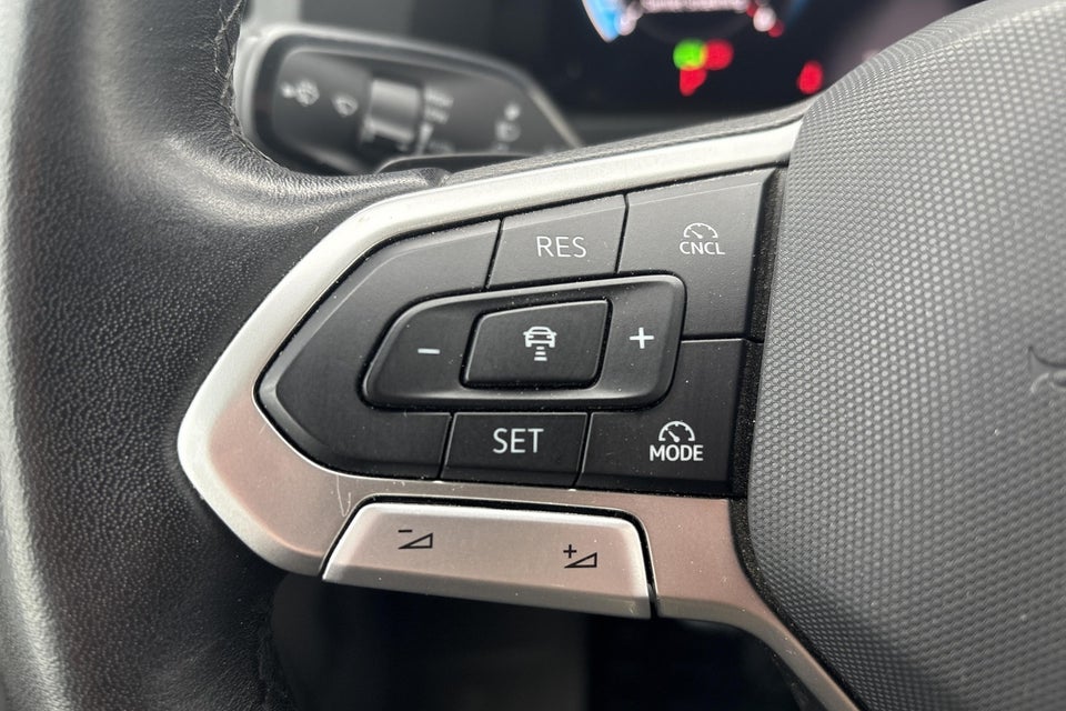 VW Crafter 35 2,0 TDi 140 Kassevogn L3H2 aut.