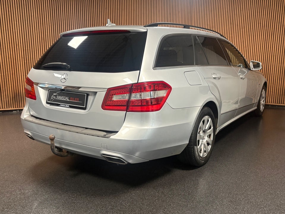 Mercedes E200 2,2 CDi stc. aut. BE 5d