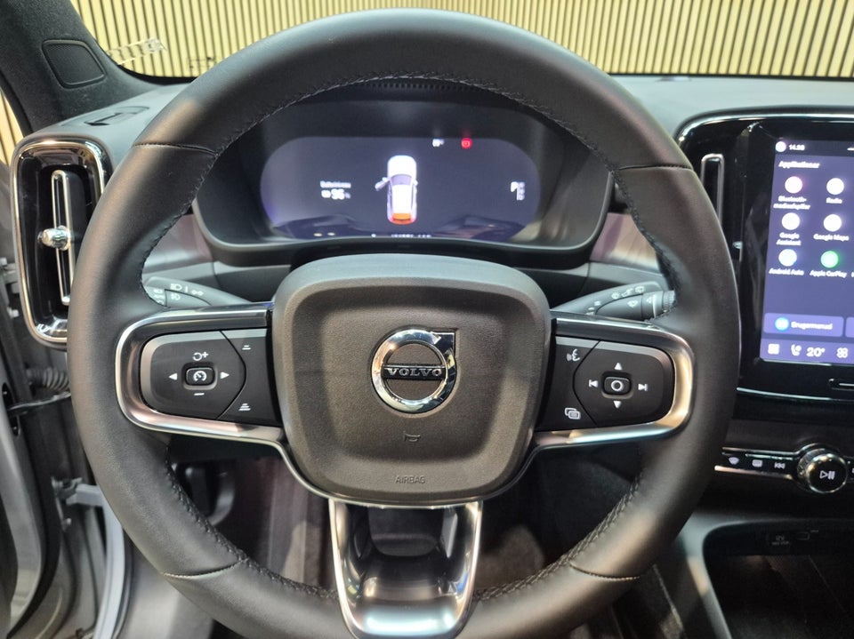 Volvo XC40 ReCharge Twin Plus 5d