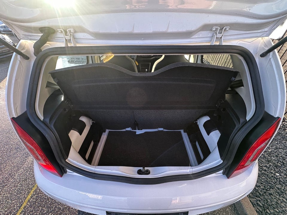 VW Up! 1,0 75 High Up! ASG 5d