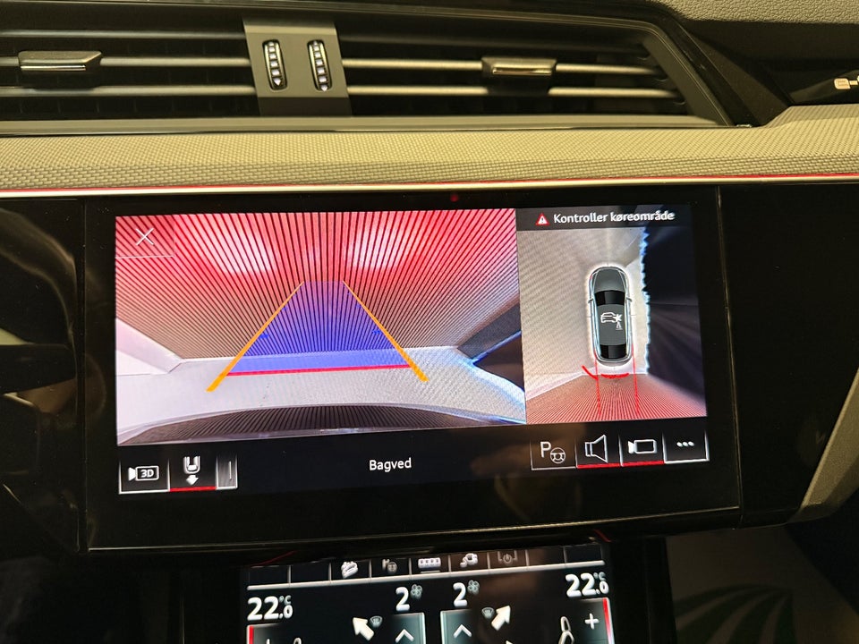 Audi Q8 e-tron 55 S-line Black Edition Sportback quattro 5d