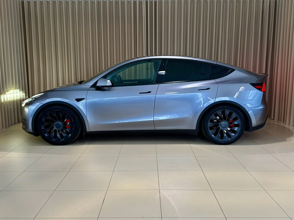 Tesla Model Y Performance AWD 5d