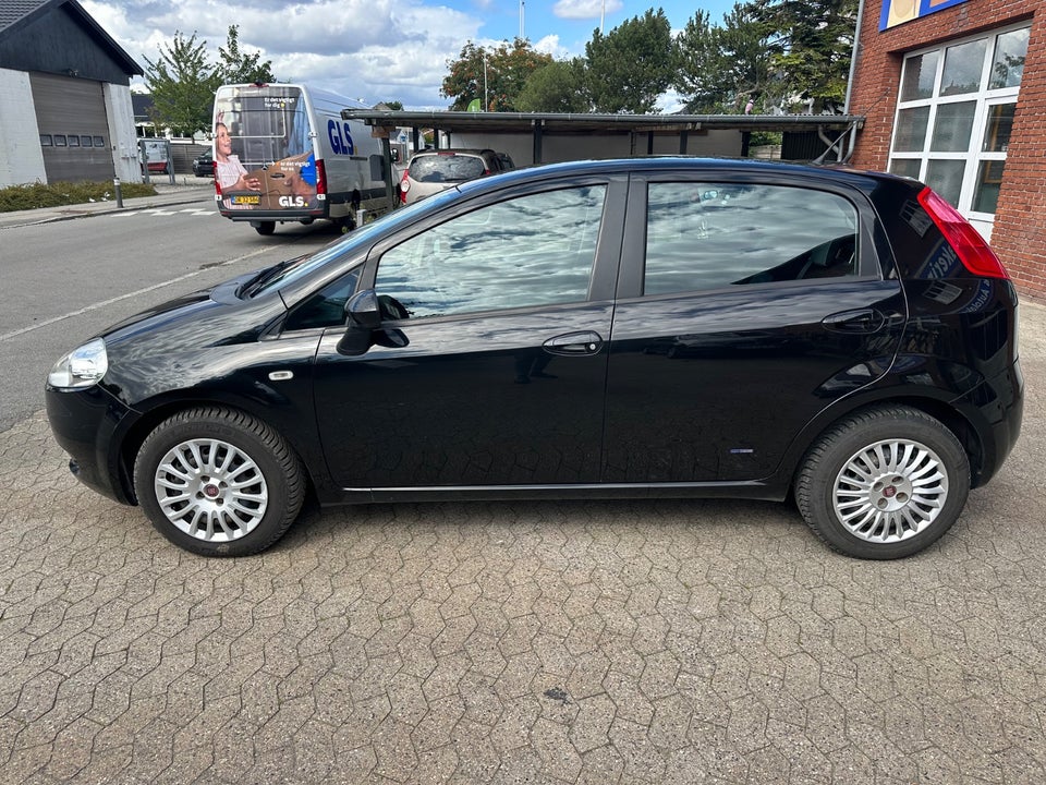 Fiat Punto Evo 1,4 Dynamic 5d
