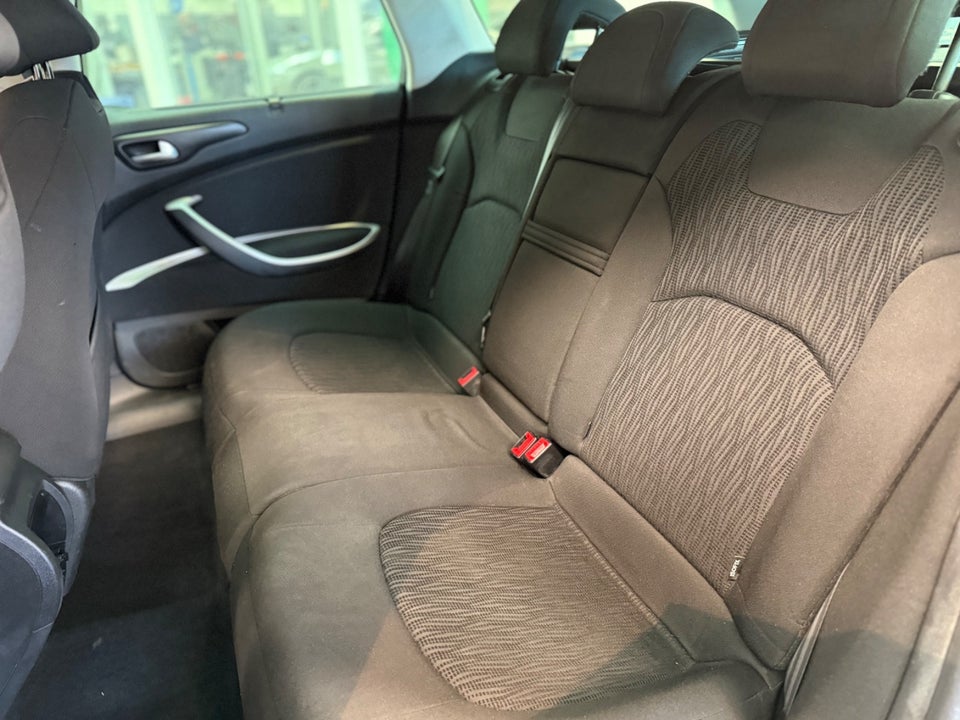 Citroën C5 2,0 HDi 140 Seduction Tourer 5d