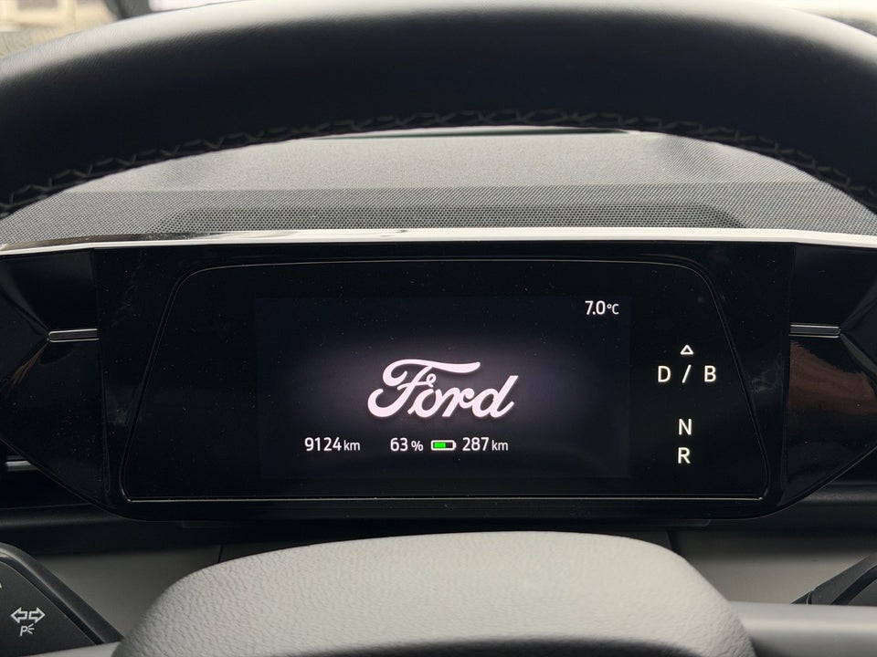 Ford Capri 77 Select Extended Range 5d