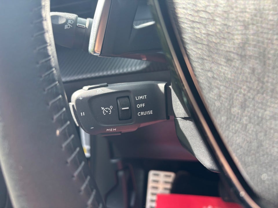Peugeot 2008 1,2 PureTech 130 Allure EAT8 5d
