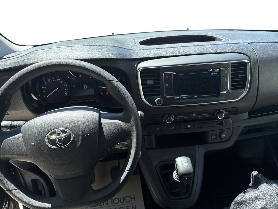 Toyota ProAce 2,0 D 144 Long Comfort 4d