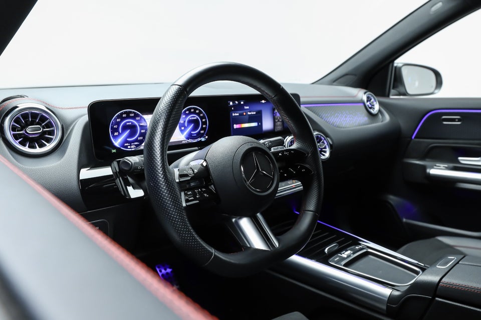 Mercedes EQA350 AMG Line 4Matic 5d