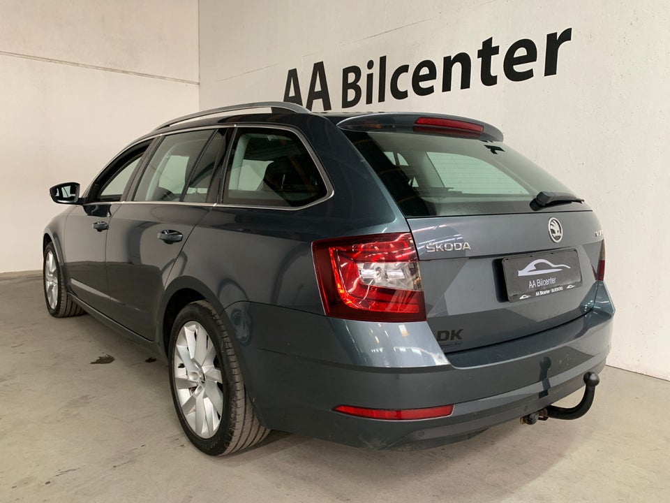 Skoda Octavia 1,6 TDi 115 Style Combi DSG 5d