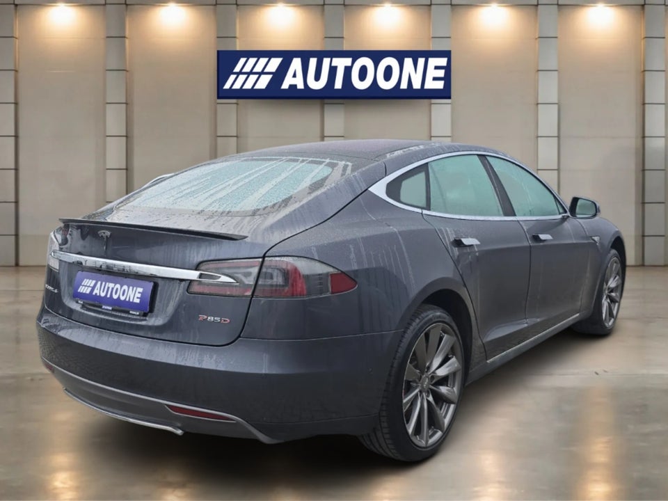 Tesla Model S P85D 5d