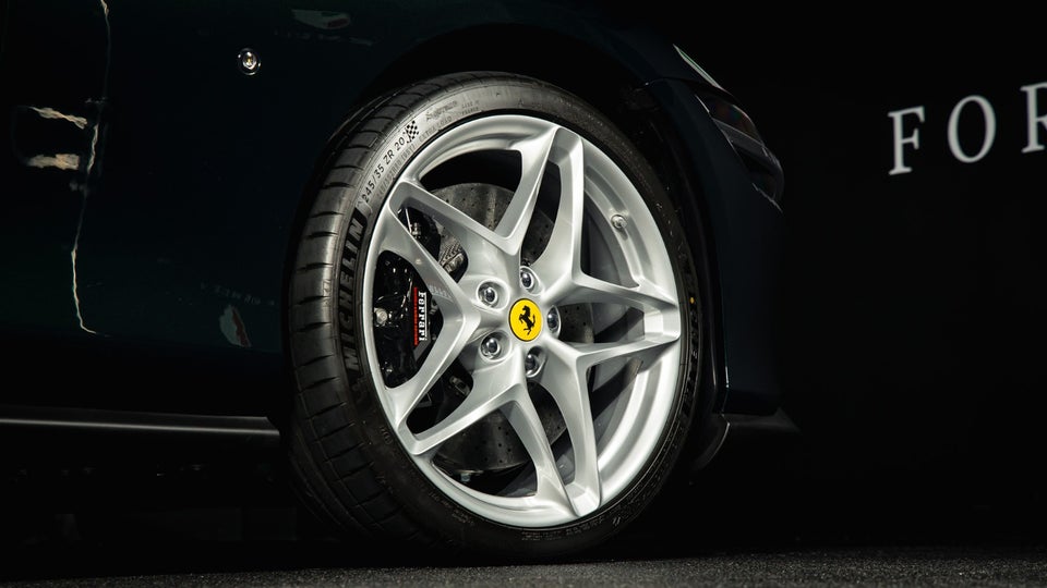 Ferrari Roma 3,9 Spider DCT 2d