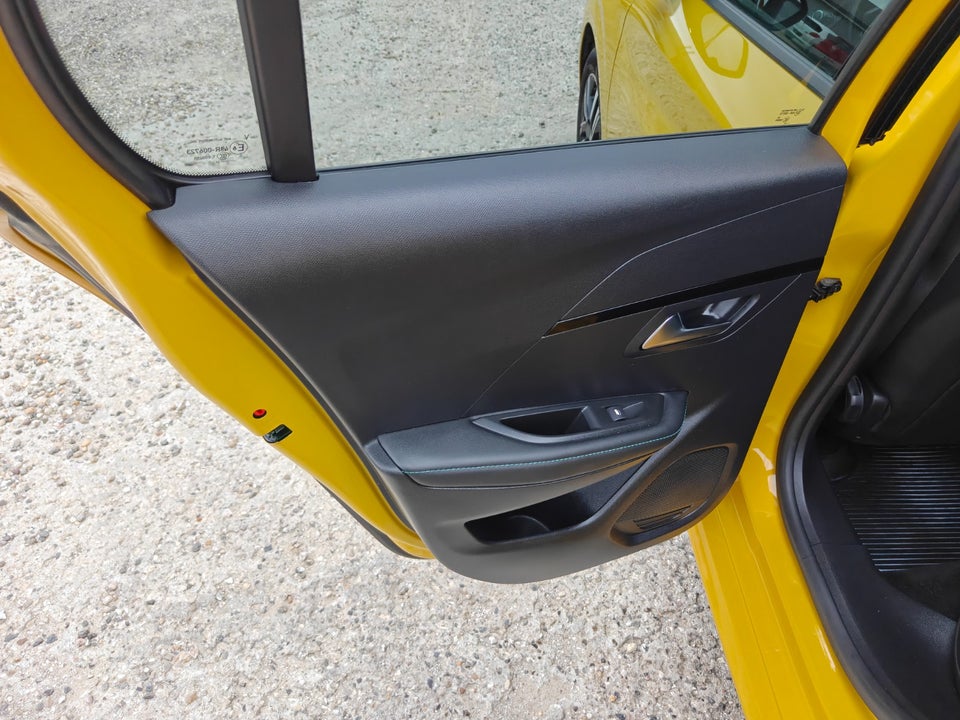 Peugeot 208 1,5 BlueHDi 100 Allure Pack 5d