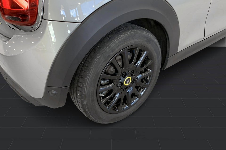MINI Cooper SE Classic 3d