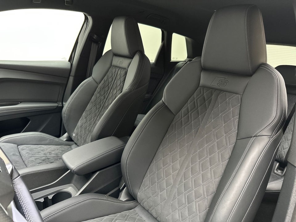 Audi Q4 e-tron 45 S-line 5d