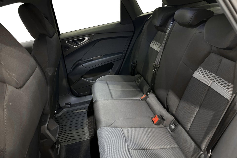 Audi Q4 e-tron 45 Progress 5d