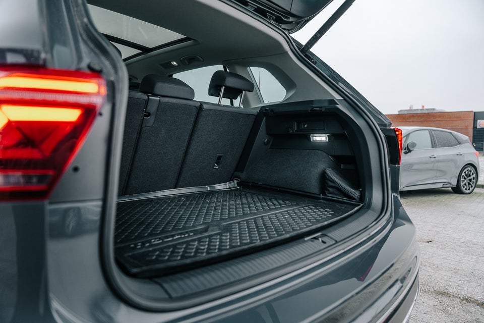 VW Tiguan 1,4 eHybrid Elegance DSG 5d