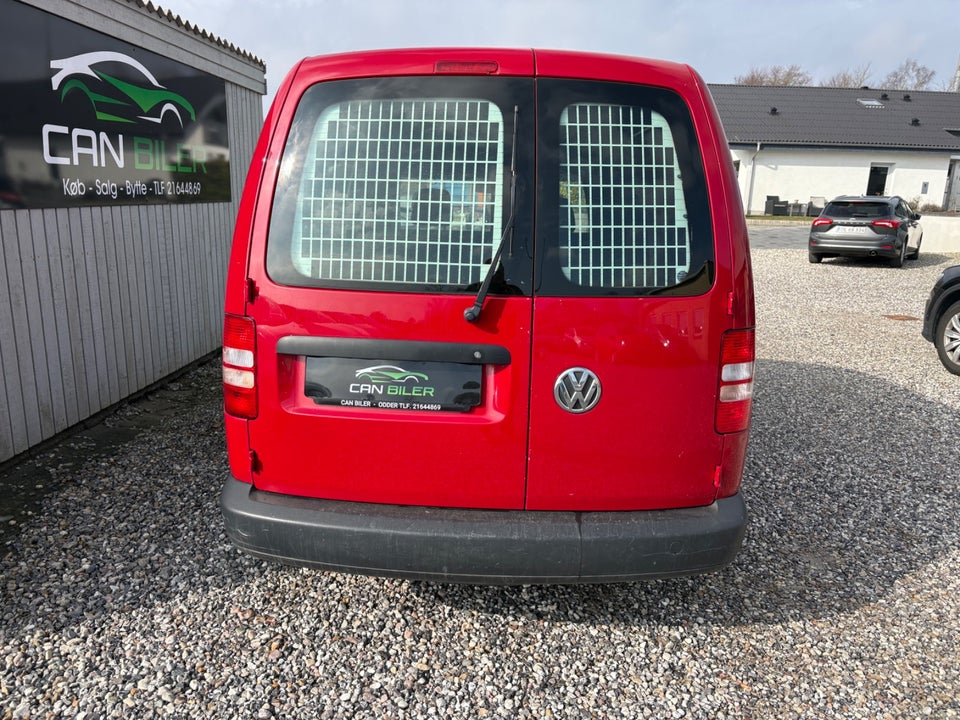 VW Caddy Maxi 1,6 TDi 102 BMT Van 4d