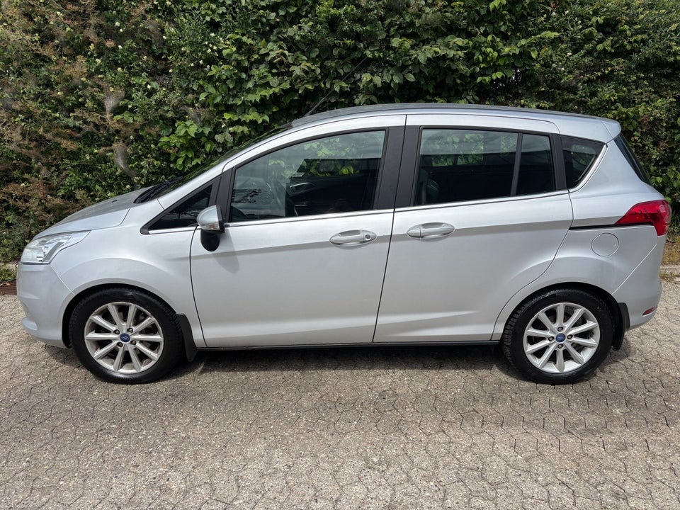 Ford B-MAX 1,0 SCTi 100 Titanium 5d