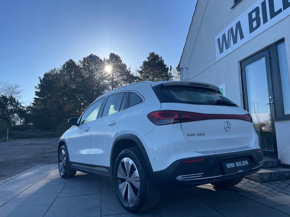 Mercedes EQA250 Progressive 5d