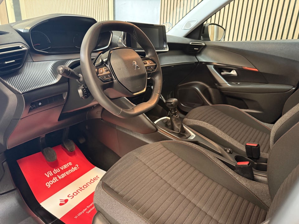 Peugeot 2008 1,2 PureTech 100 Active Pack 5d
