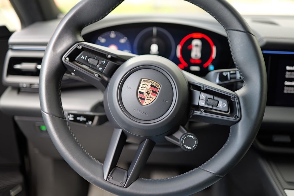 Porsche Macan 4 5d