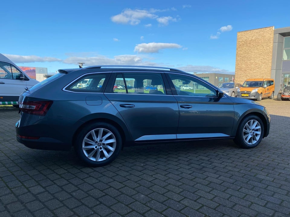 Skoda Superb 1,4 TSi 150 Style Combi DSG 5d