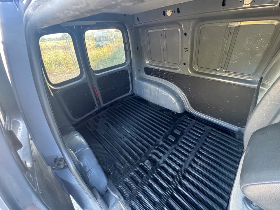 VW Caddy 1,6 TDi 75 Trendline BMT Van 4d
