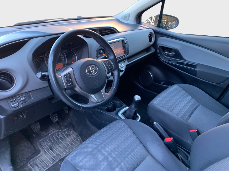 Toyota Yaris 1,0 VVT-i T1 5d