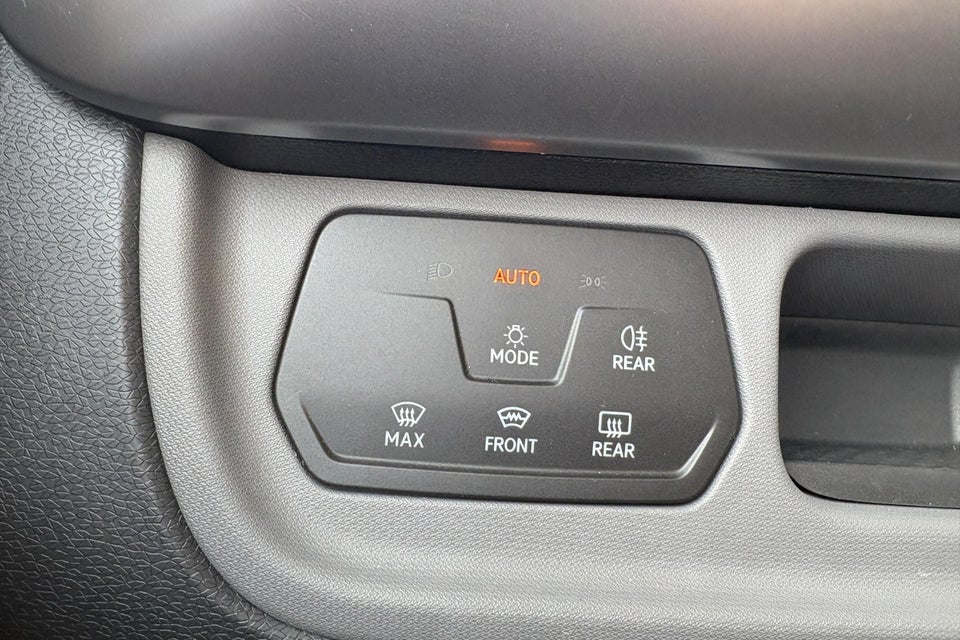 VW ID.Buzz 86 Life 7prs LWB 5d