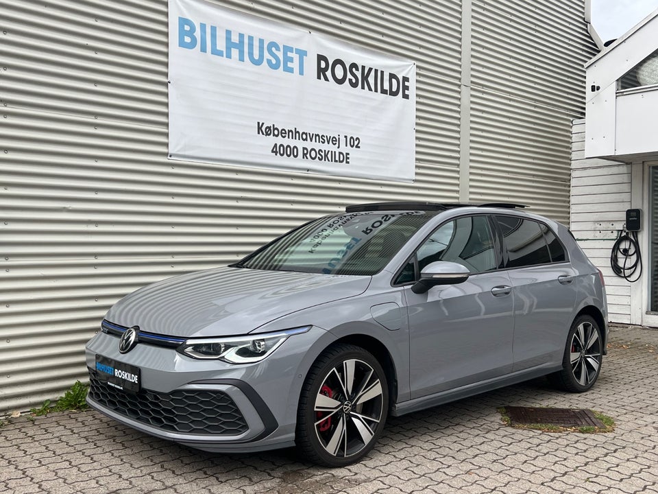 VW Golf VIII 1,4 GTE DSG 5d