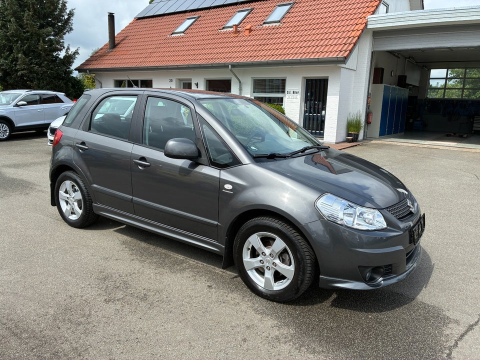 Suzuki SX4 1,6 CombiBack Exclusive 5d