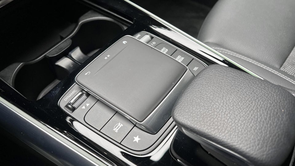 Mercedes EQA250+ Progressive 5d