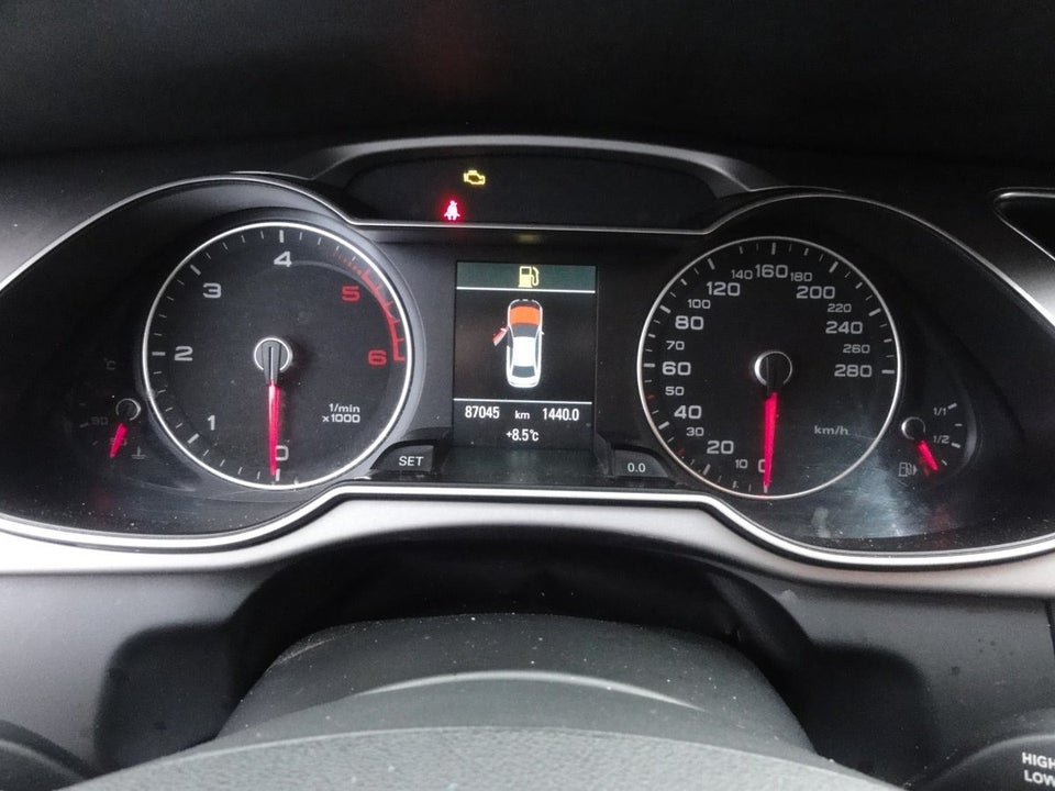 Audi A4 2,0 TDi 143 4d