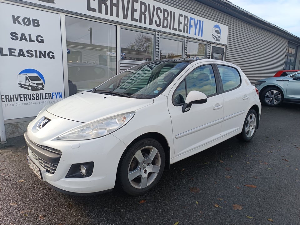 Peugeot 207 1,6 HDi 90 Comfort+ 5d