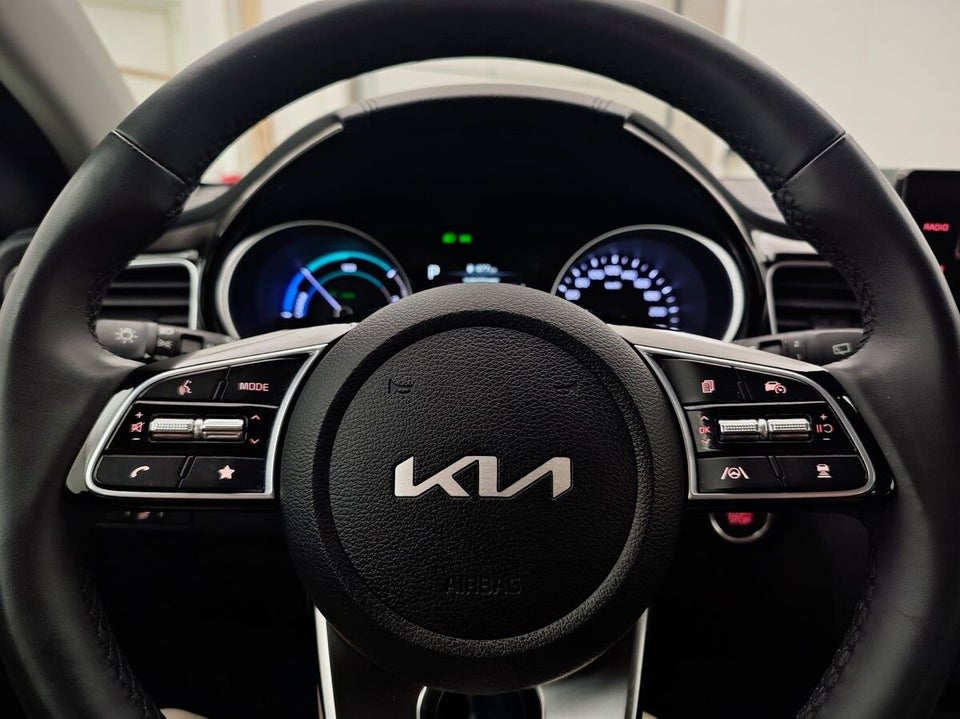 Kia Ceed 1,6 PHEV Prestige SW DCT 5d